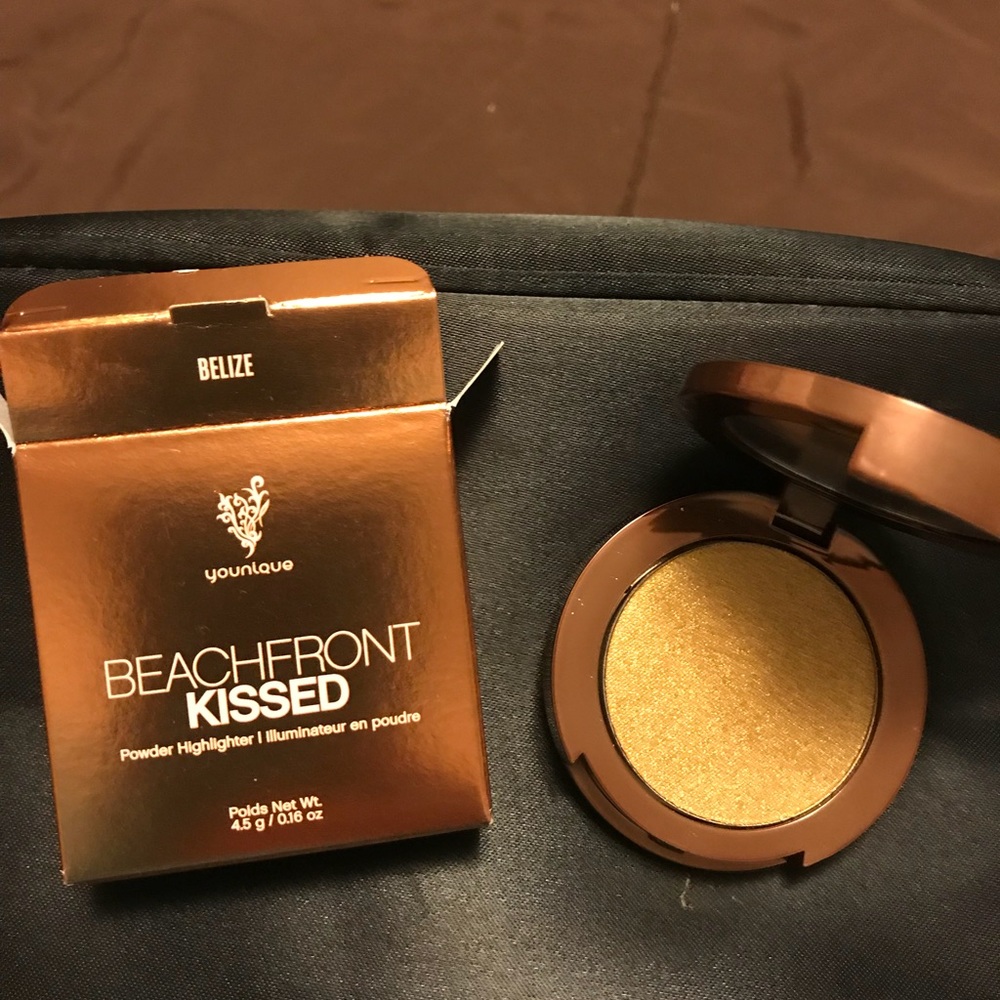 Younique Beachfront Kissed Highlighter